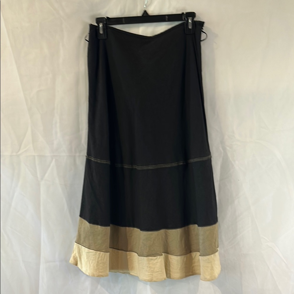 Elegant Black and Brown Women's Skirt